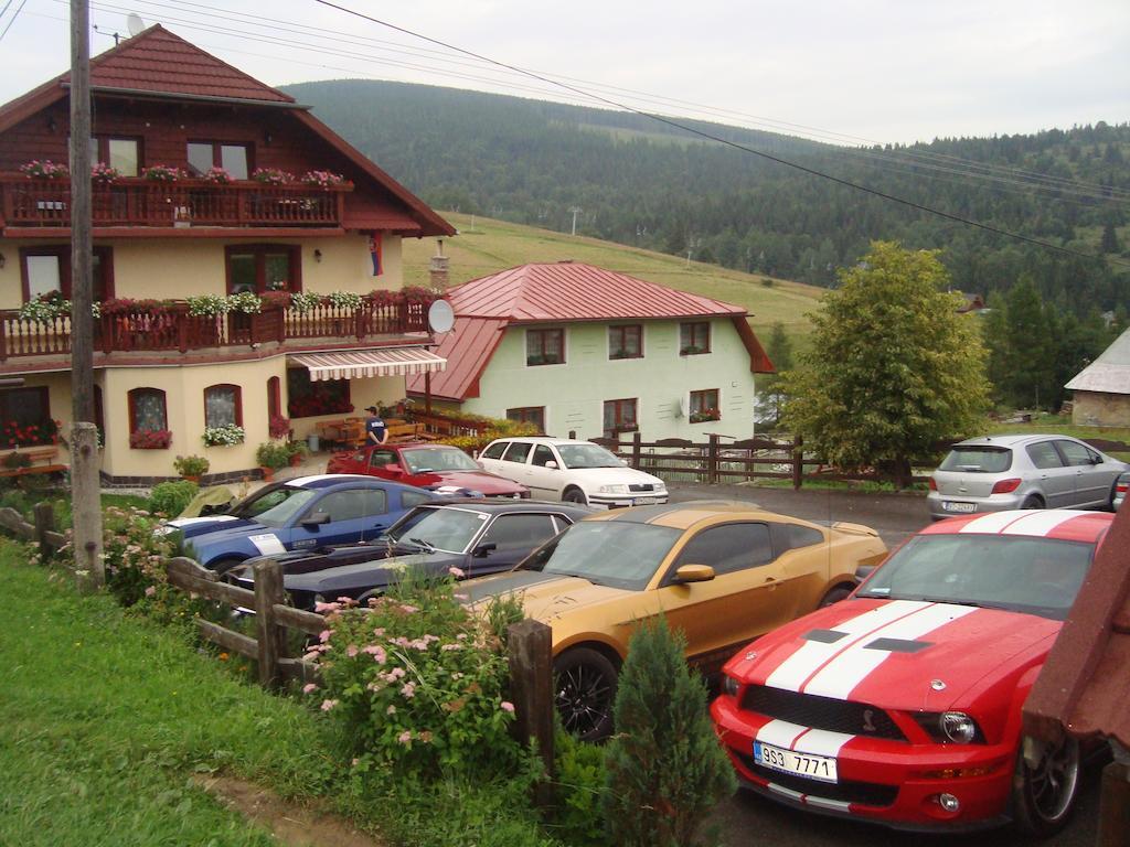 Penzion Deny Sebesér Kültér fotó